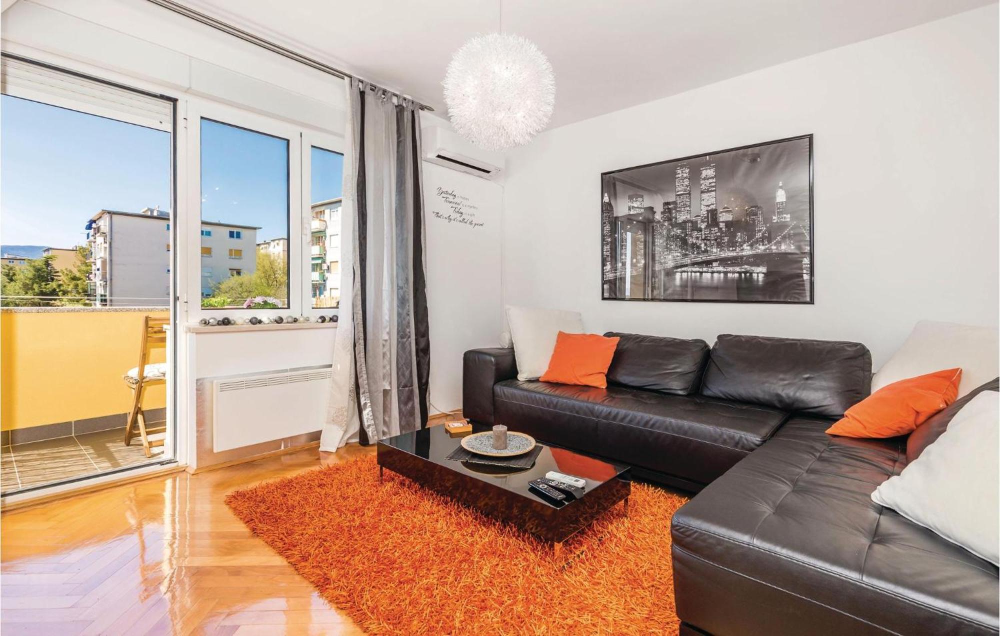 Gorgeous Apartment In Rijeka With Wifi Luaran gambar