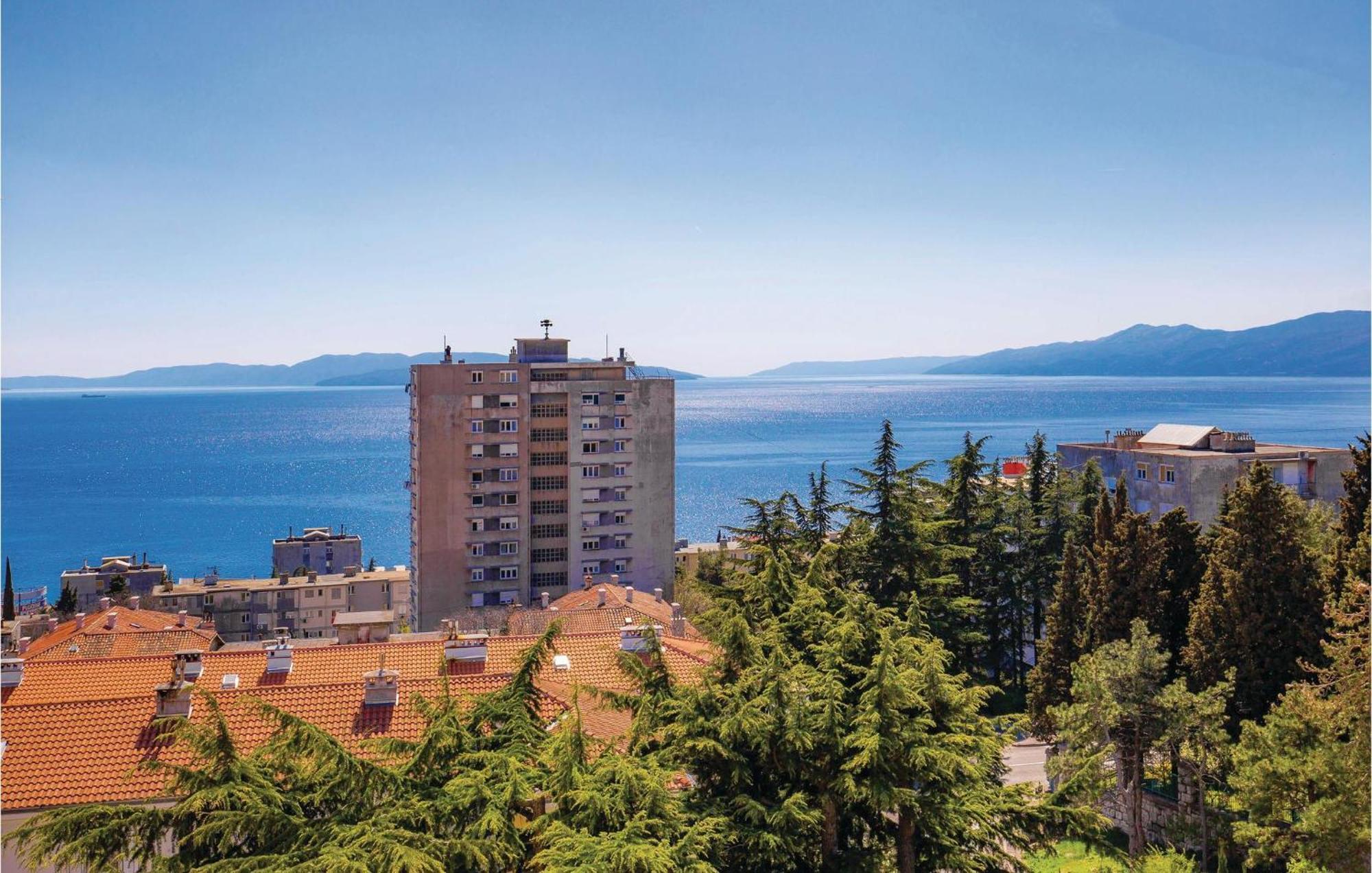 Gorgeous Apartment In Rijeka With Wifi Luaran gambar