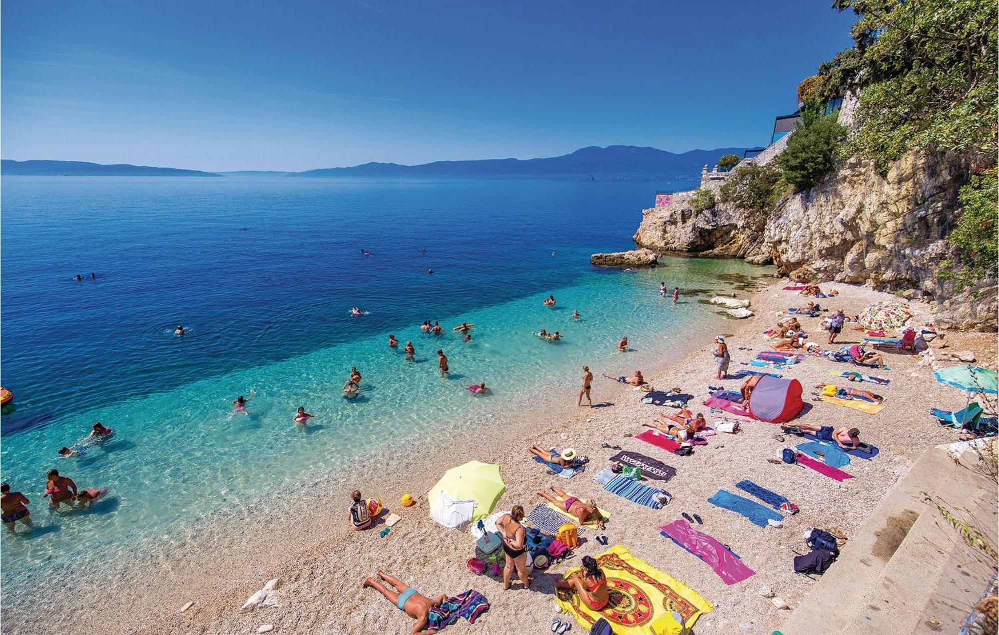 Gorgeous Apartment In Rijeka With Wifi Luaran gambar