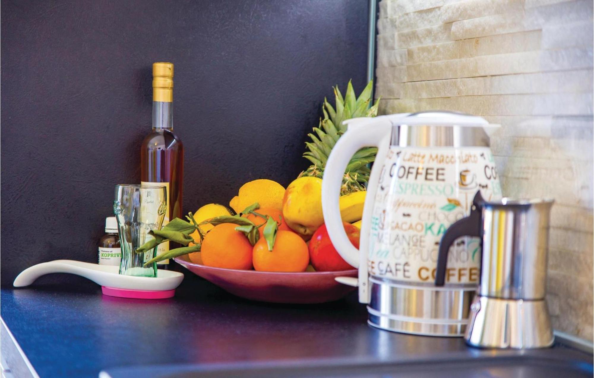 Gorgeous Apartment In Rijeka With Wifi Luaran gambar